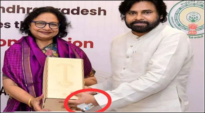మ‌ళ్లీ ప‌వ‌న్ క‌ళ్యాణ్‌కి జ్వరం సోకింది..