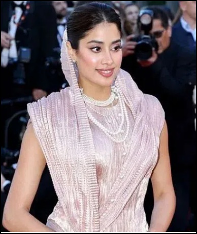 కేన్స్లో మెరిసి ప్రపంచం అంతా తనవైపు చూసేలా జాన్వీ కపూర్