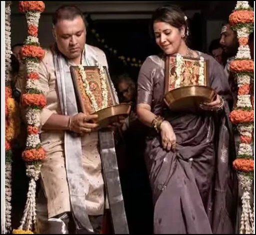 గృహప్రవేశం చేసుకుని కొత్తింట్లోకి అడుగుపెట్టిన అన‌సూయ‌..