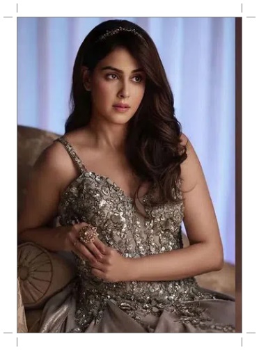 గ్లామర్కు మరోపేరు జెనీలియా..