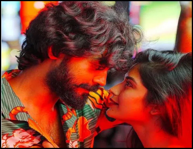 అమెరికాలో డోస్ పెంచిన బిగ్బాస్ బ్యూటీ..