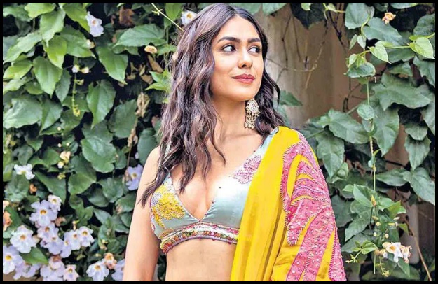 డిసెంబర్ 25న ‘డెకాయిట్’ రిలీజ్..