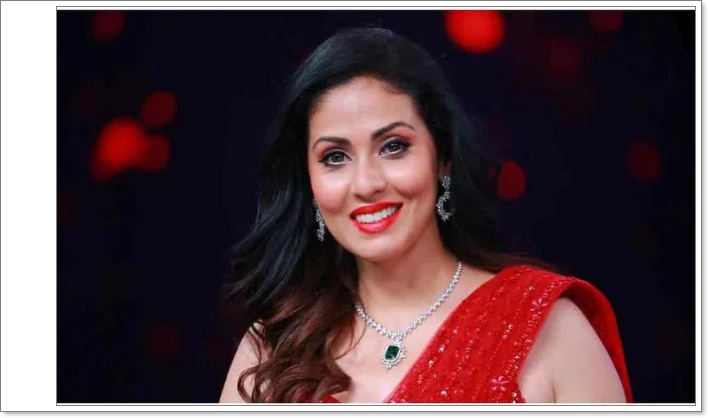 కెమెరా పట్టుకుని కొత్త అవతారంలో సదా..