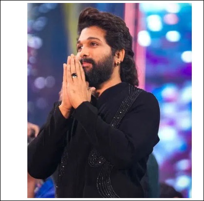 పుష్ప స్టైల్లో నడిరోడ్డుపై యాక్షన్ ఇరగదీసిన కుర్రాళ్లు..