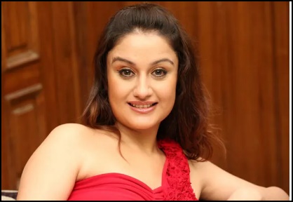 కొత్త మ్యూజిక్ డైరెక్టర్ హీరోయిన్ సోదరుడే..