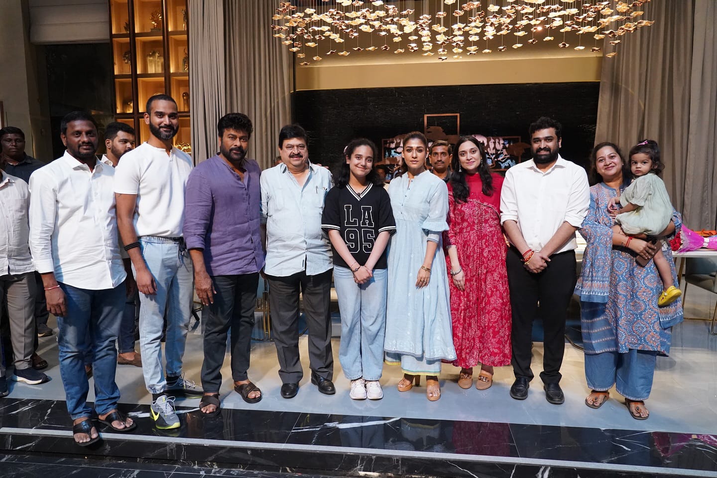 మనవరాలి కోరికను తీర్చడానికి మెగాస్టార్తో బీజేపీ నేత.