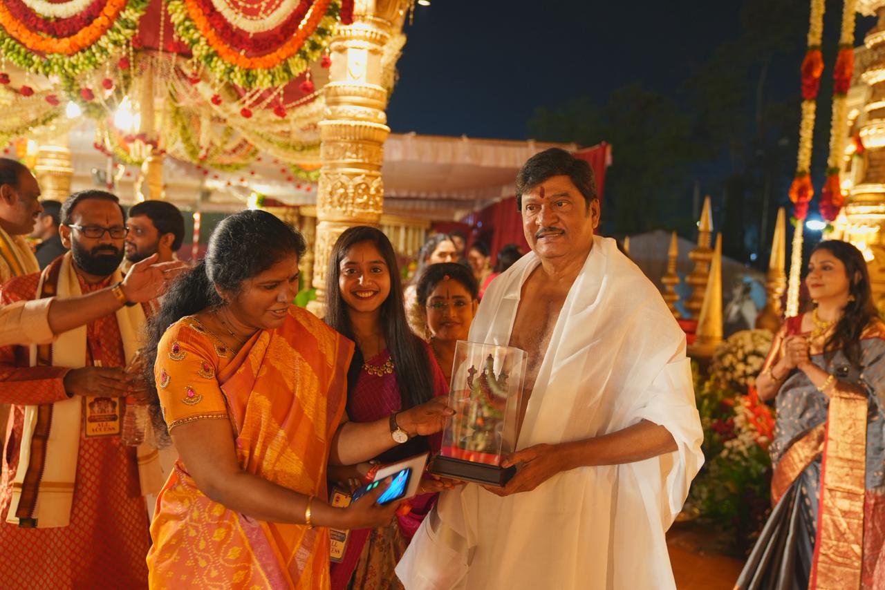 సినీ సెలబ్రిటీల మధ్య ఏం జరిగింది?