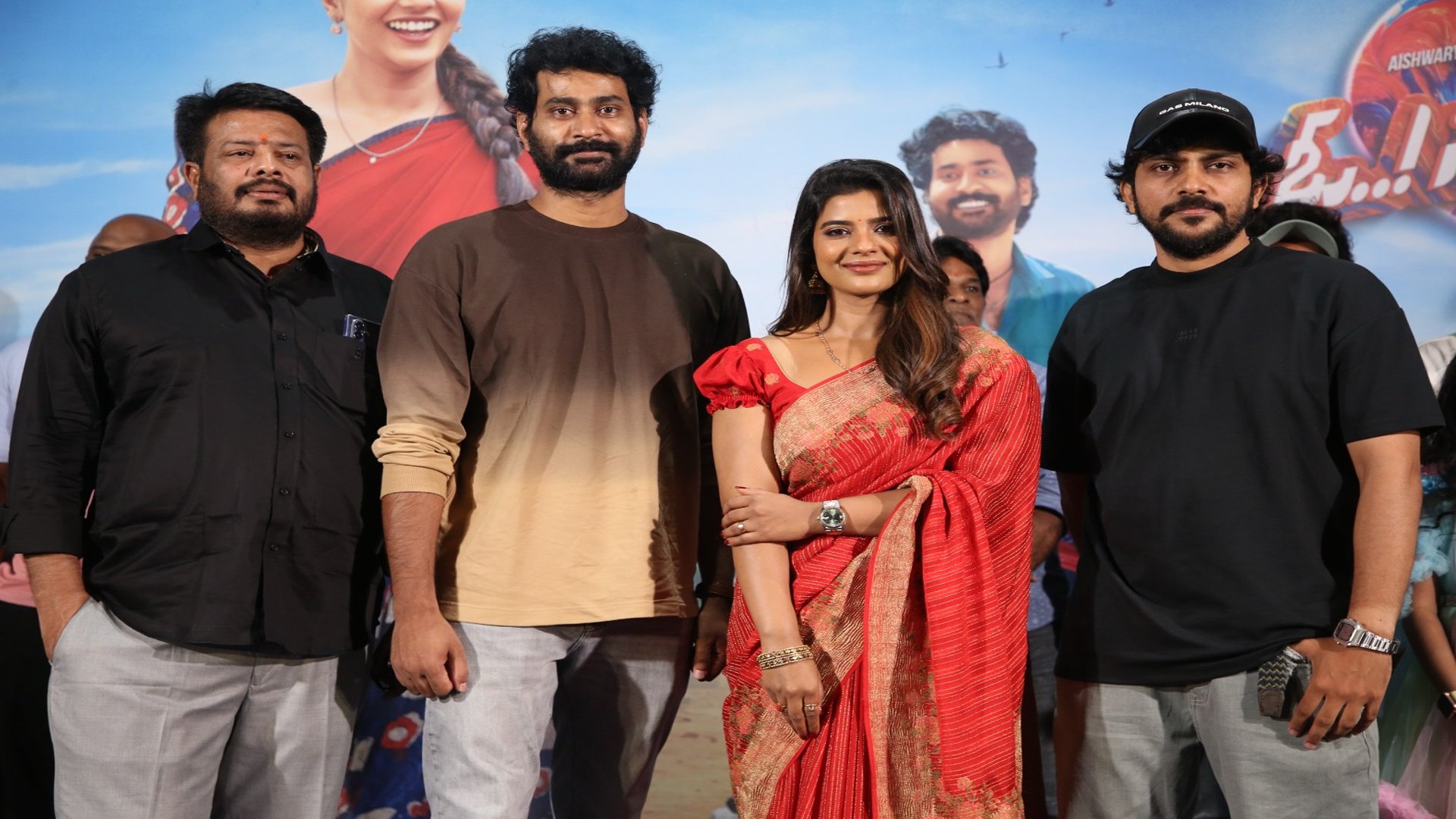 విద్యుత్ షాక్ కొట్టే అమ్మాయితో ప్రేమలో పడ్డ తిరువీర్..!