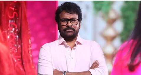 ఫ్యాన్స్‌కు చిరు శుభాకాంక్షలు